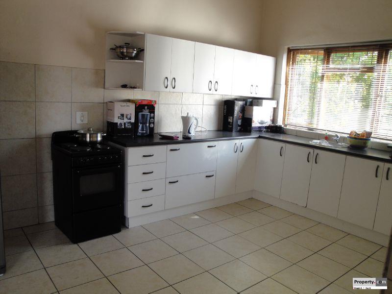 4 Bedroom Property for Sale in Sydenham Eastern Cape